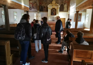 Spacer z historią łódzkich ewangelików w tle"