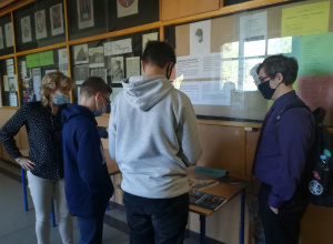 Biblioteka szkolna zaprasza na kiermasz podręczników