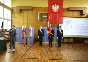 Zdjęcie 2 na 35