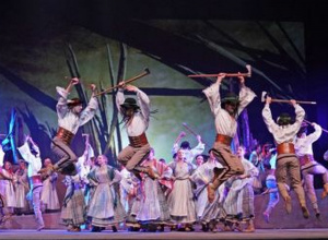 Wyjście do Teatru Wielkiego na operę ,,Halka" Stanisława Moniuszki